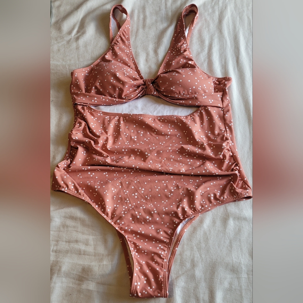 Shade And Shores Polka Dot Two-Piece Swimsuit in Dusty Rose